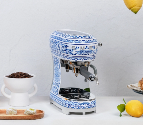 Máy Pha Cafe Smeg ECF02DGBEU D&G Blu Mediterraneo - Hệ Thống Tổng Kho Đồ Gia Dụng