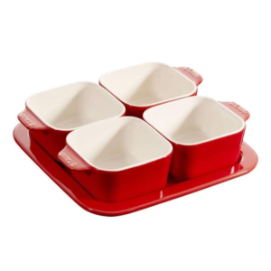 SET 5 MÓN SỨ STAUB TAPAS (4 HŨ VUÔNG + 1 ĐĨA) MÀU ĐỎ