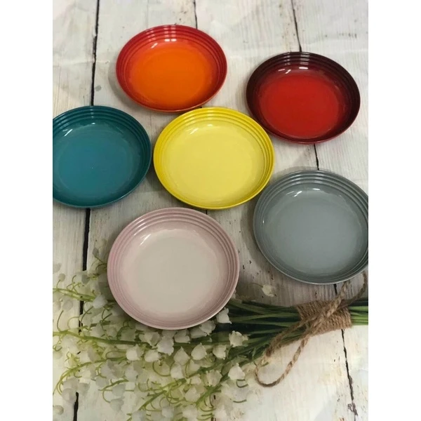 Mua ĐĨA SÂU LÒNG LE CREUSET 22CM giá rẻ nhất | TecKi.Vn