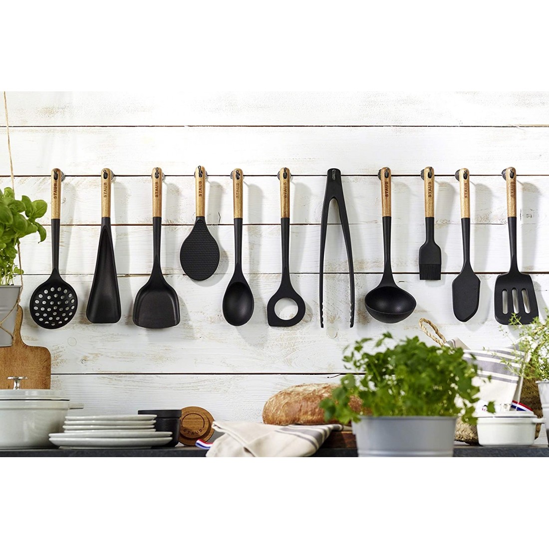 Bộ dụng cụ nấu ăn 8 món Staub Tools
