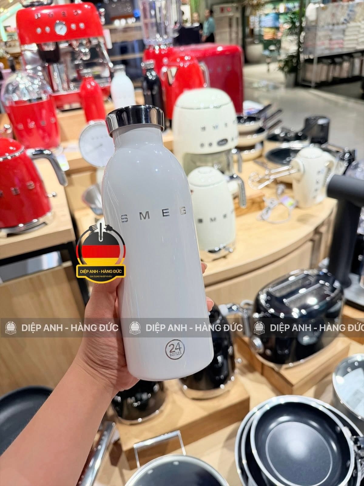 Bình giữ nhiệt SMEG WBF01WH màu trắng - Diệp Anh Hàng Đức - Ảnh 2